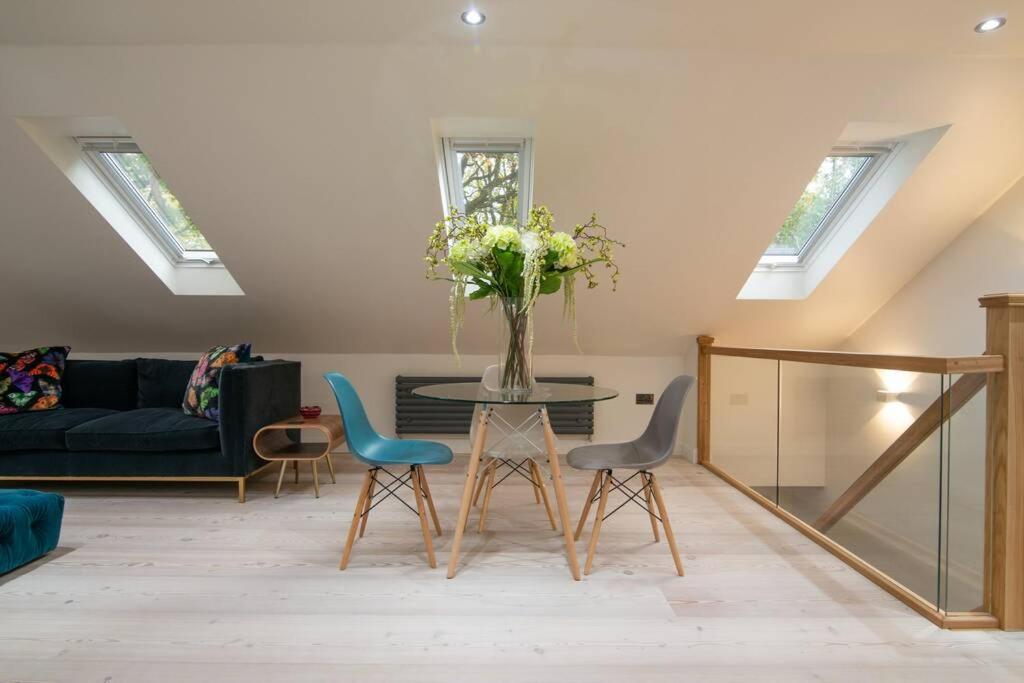 Luxury Coach House Next To Woodland In Knutsford Villa Exteriör bild